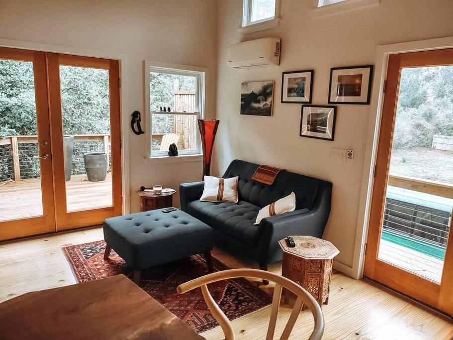 Modern Treehouse, Close To Downtown And Beach Уилмингтън Екстериор снимка